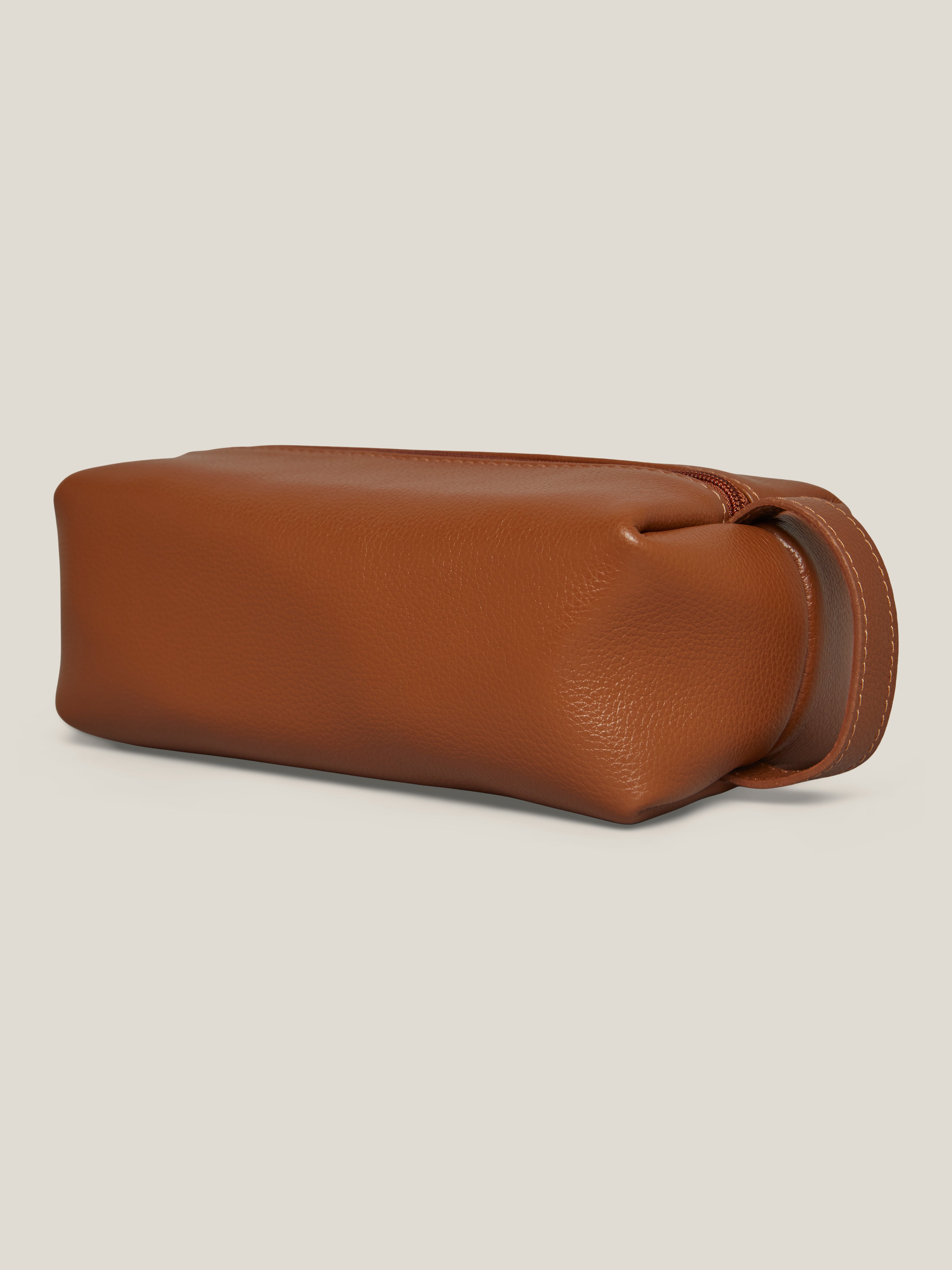 Necessaire Essencial Couro Legitimo